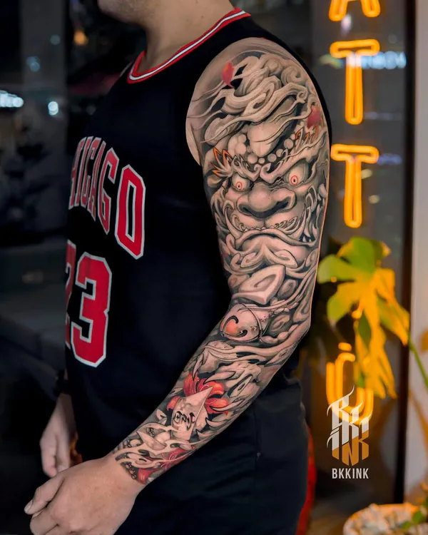 Foo dog head and clouds sleeve Japanese tattoo Bangkok