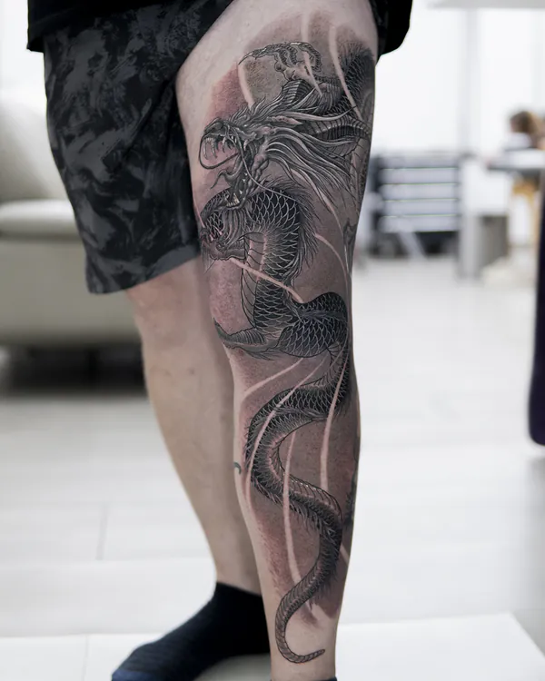 Coiling dragon thigh Japanese tattoo Bangkok